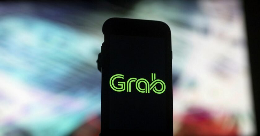 Grab 300m Hanwha Management Financialtimes