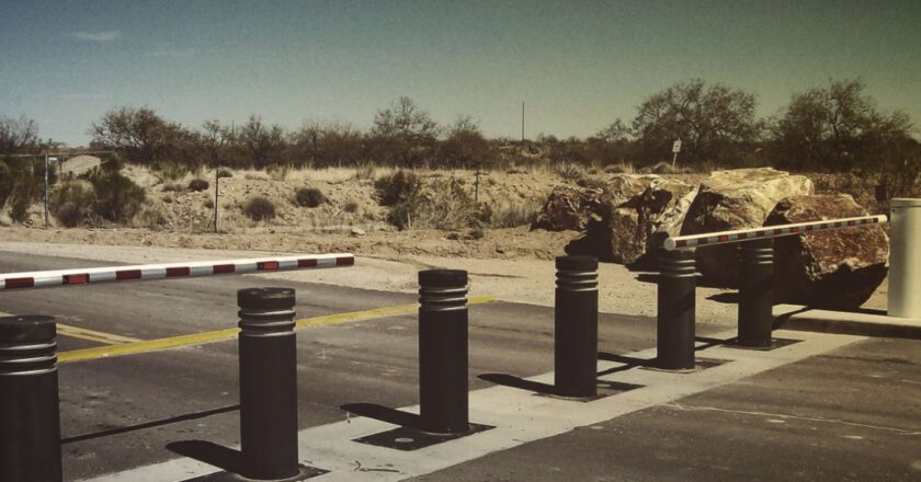 Removable Bollards: The Ultimate Solution for Traffic Control!