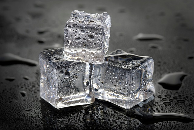 Amazing Beauty Tips Of Ice Cube Will Make You Beautiful And Young