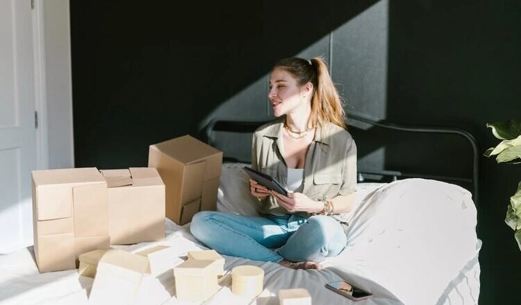 India Pearl Weinstein: A Trailblazer in Art and Entrepreneurship