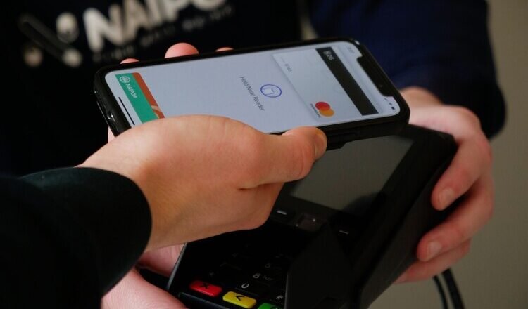 Does Safeway Take Apple Pay? Exploring Contactless Payment Options