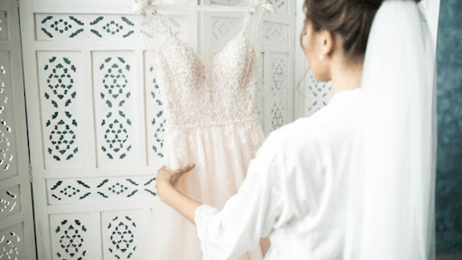 11 Reasons to Choose Wedding Dress Preservation